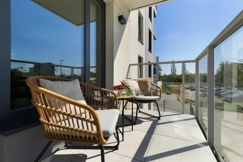 Patio, Day, View (from property/room), Balcony/Terrace, Seating area