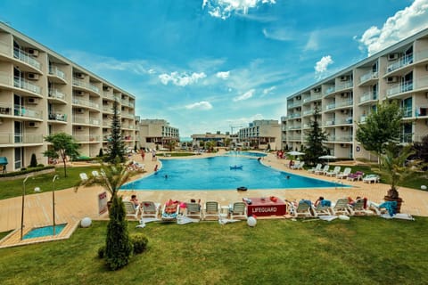 Property building, Area and facilities, Swimming pool