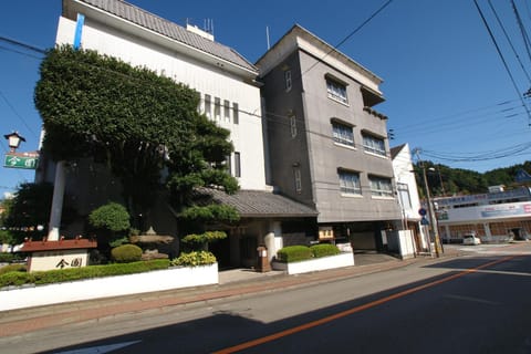 Facade/entrance, Facade/entrance