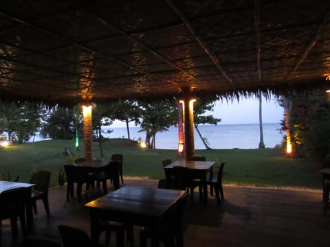 Restaurant/places to eat, Garden, Dining area, Garden view, Sea view