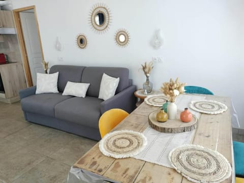 Appartement T2 Porto Apartment in Ota