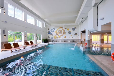 Pool view, Swimming pool, Swimming pool, sunbed