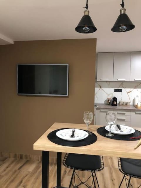 TV and multimedia, Dining area