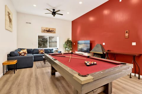 The grand chalet #1989 House in Big Bear