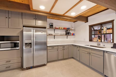 Kitchen or kitchenette, kitchen
