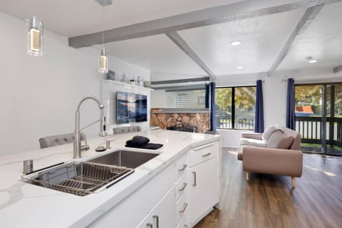 Blue jay getaway #2082 House in Big Bear