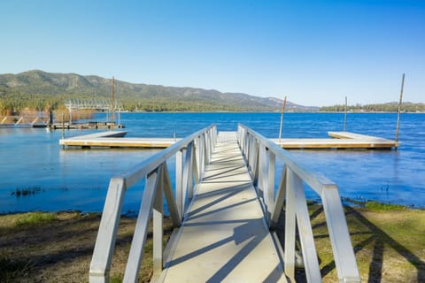 Nearby landmark, Activities