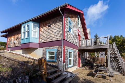 Property building, Balcony/Terrace