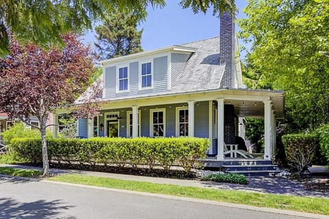 Central Park by Seabrook Hospitality House in Seabrook