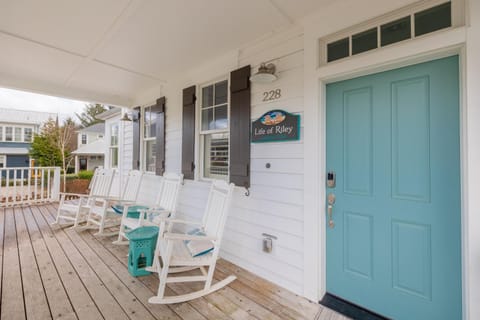 Patio, Balcony/Terrace