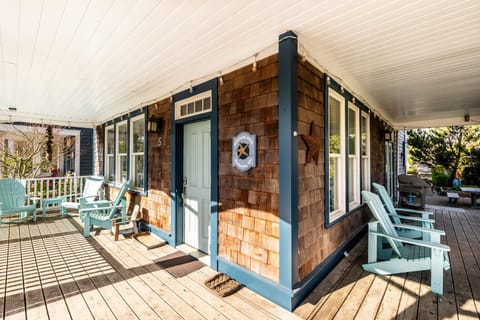 Property building, Balcony/Terrace