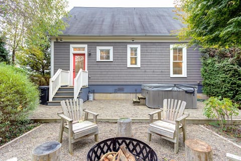 Suite-n-Salty by Seabrook Hospitality House in Seabrook