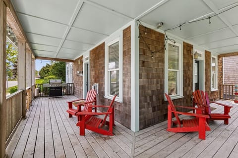 The Deckhouse by Seabrook Hospitality House in Seabrook
