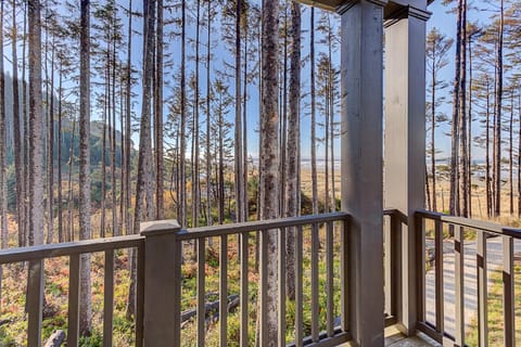 Natural landscape, View (from property/room), Balcony/Terrace