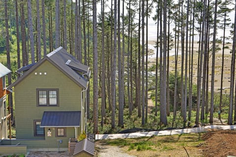 Natural landscape, View (from property/room)