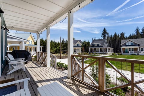 Property building, Balcony/Terrace
