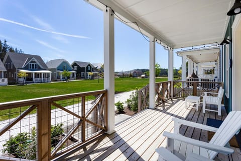 Property building, Balcony/Terrace