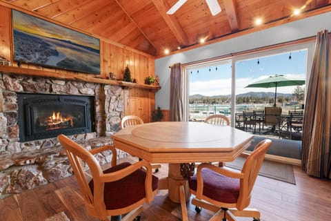 Lakefront - Eden on the Lake House in Big Bear