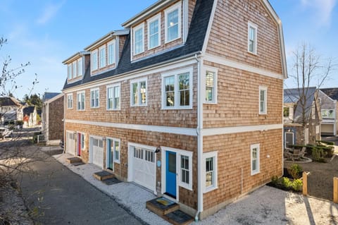 A Stairway to Heaven by Seabrook Hospitality House in Seabrook