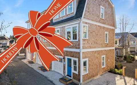 A Stairway to Heaven by Seabrook Hospitality House in Seabrook