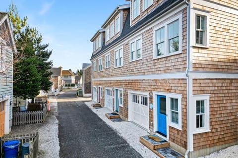 Property building, Neighbourhood, Street view