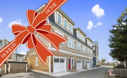 Land Ahoy by Seabrook Hospitality House in Seabrook