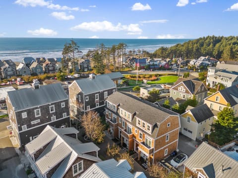 Land Ahoy by Seabrook Hospitality House in Seabrook