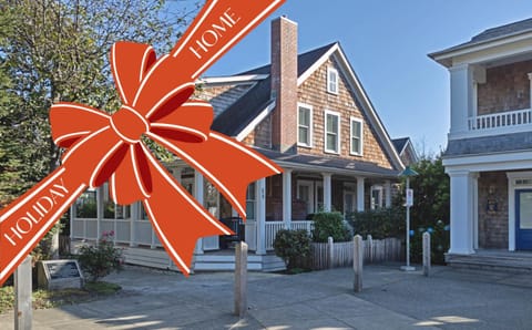 Let it Be by Seabrook Hospitality House in Seabrook