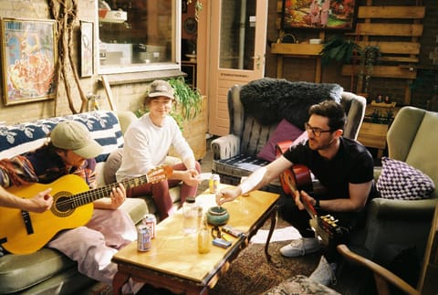 Garden, Coffee/tea facilities, Food and drinks, Seating area, Food, Guests, Drinks, group of guests