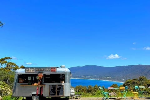 Crow's Nest - Couples Retreat House in Eaglehawk Neck