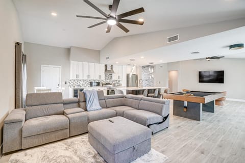 3 Mi to Spring Training! Family Getaway with Pool House in Sun City