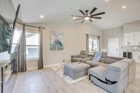 3 Mi to Spring Training! Family Getaway with Pool House in Sun City