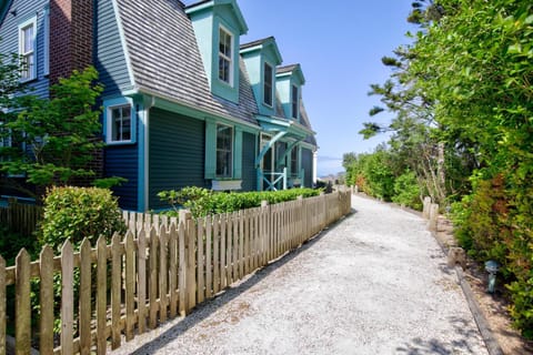 Something Blue by Seabrook Hospitality House in Seabrook