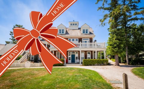 The Washington House by Seabrook Hospitality House in Seabrook