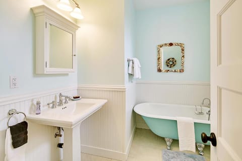 Toilet, Bathroom, Bath