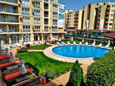Garden, Garden view, Pool view, Swimming pool