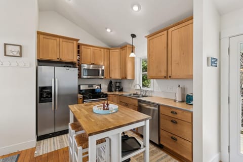 Our Otter Home by Seabrook Hospitality House in Seabrook