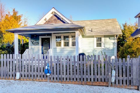 A Whales Tale by Seabrook Hospitality House in Seabrook
