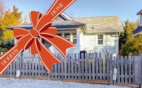 A Whales Tale by Seabrook Hospitality House in Seabrook