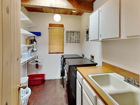 Luces de la Ciudad House in Santa Fe