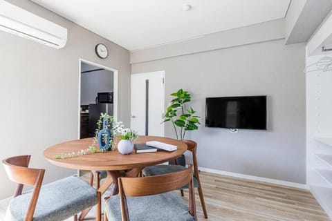 TV and multimedia, Living room, Dining area, air conditioner