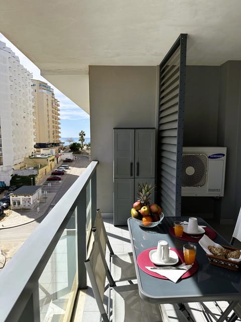 View (from property/room), Balcony/Terrace, Dining area