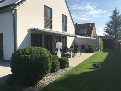 Property building, Day, Garden view