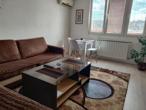 Living room, Seating area, internet, air conditioner