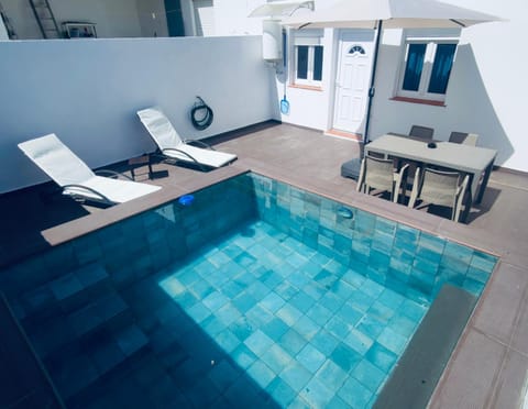 Patio, Swimming pool