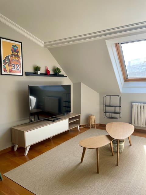 CarreraHouses Deluxe C/Garaje Apartment in Vigo