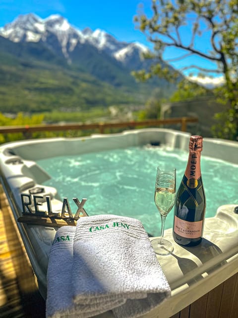 Natural landscape, Hot Tub, Mountain view