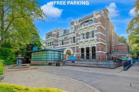 Property building, Neighbourhood, Parking