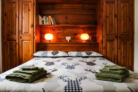 Bed, Photo of the whole room, Bedroom, towels, wardrobe