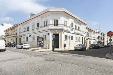 Property building, Facade/entrance, Off site